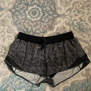 Lululemon Hotty hot shorts size 8